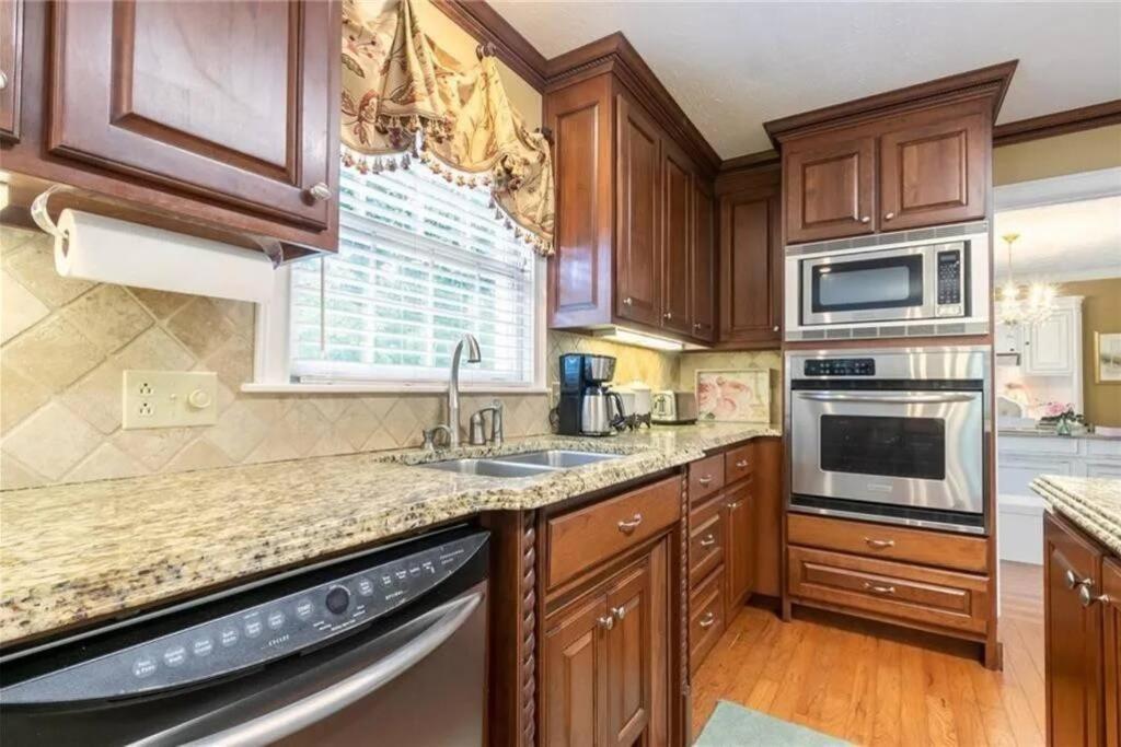 Southern Home And Fishing Lake. Gainesville Extérieur photo