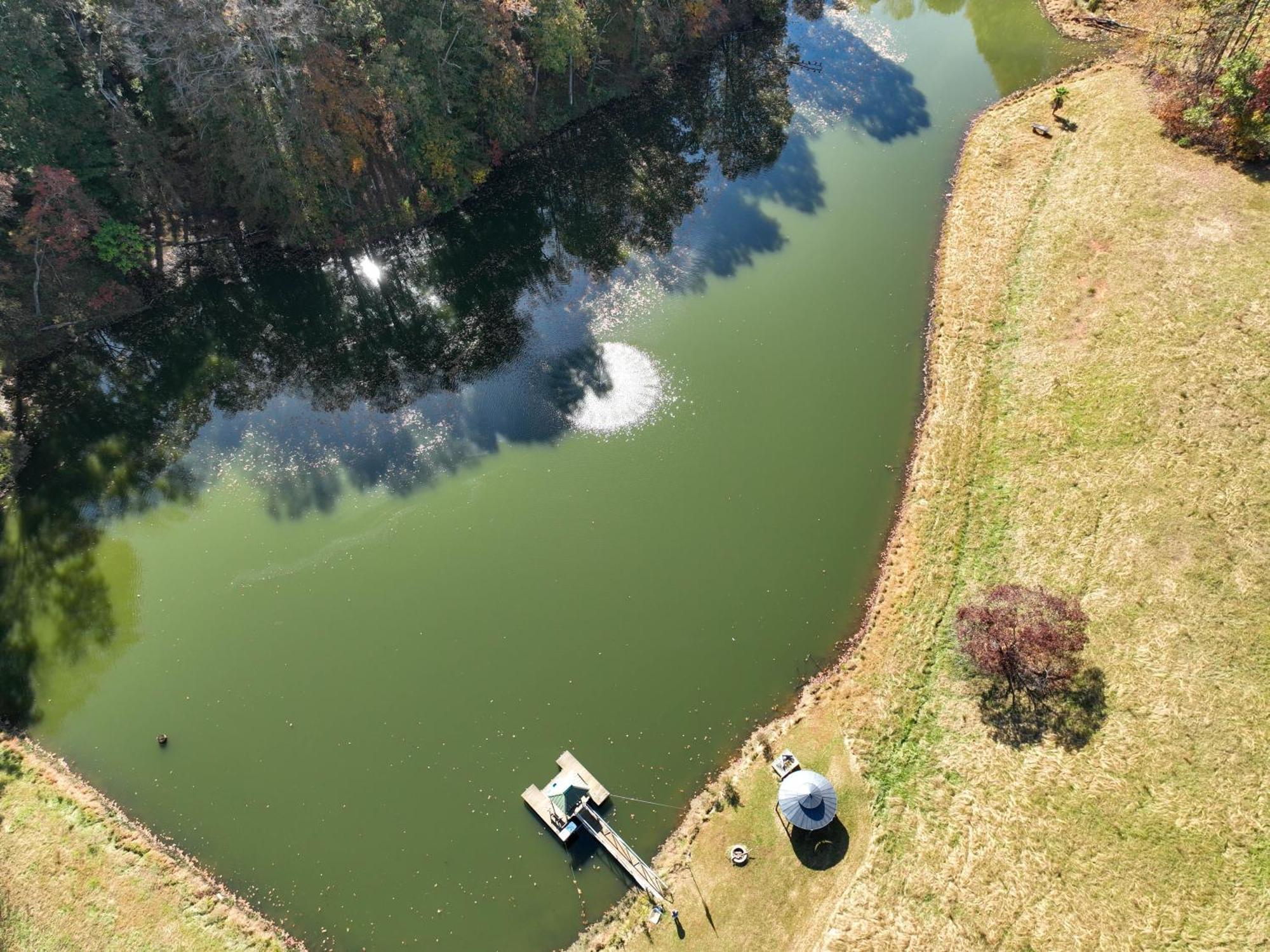 Southern Home And Fishing Lake. Gainesville Extérieur photo